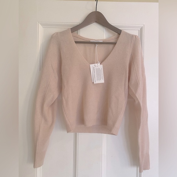 Frame 100% cashmere v-neck sweater, size XS - Picture 4 of 16